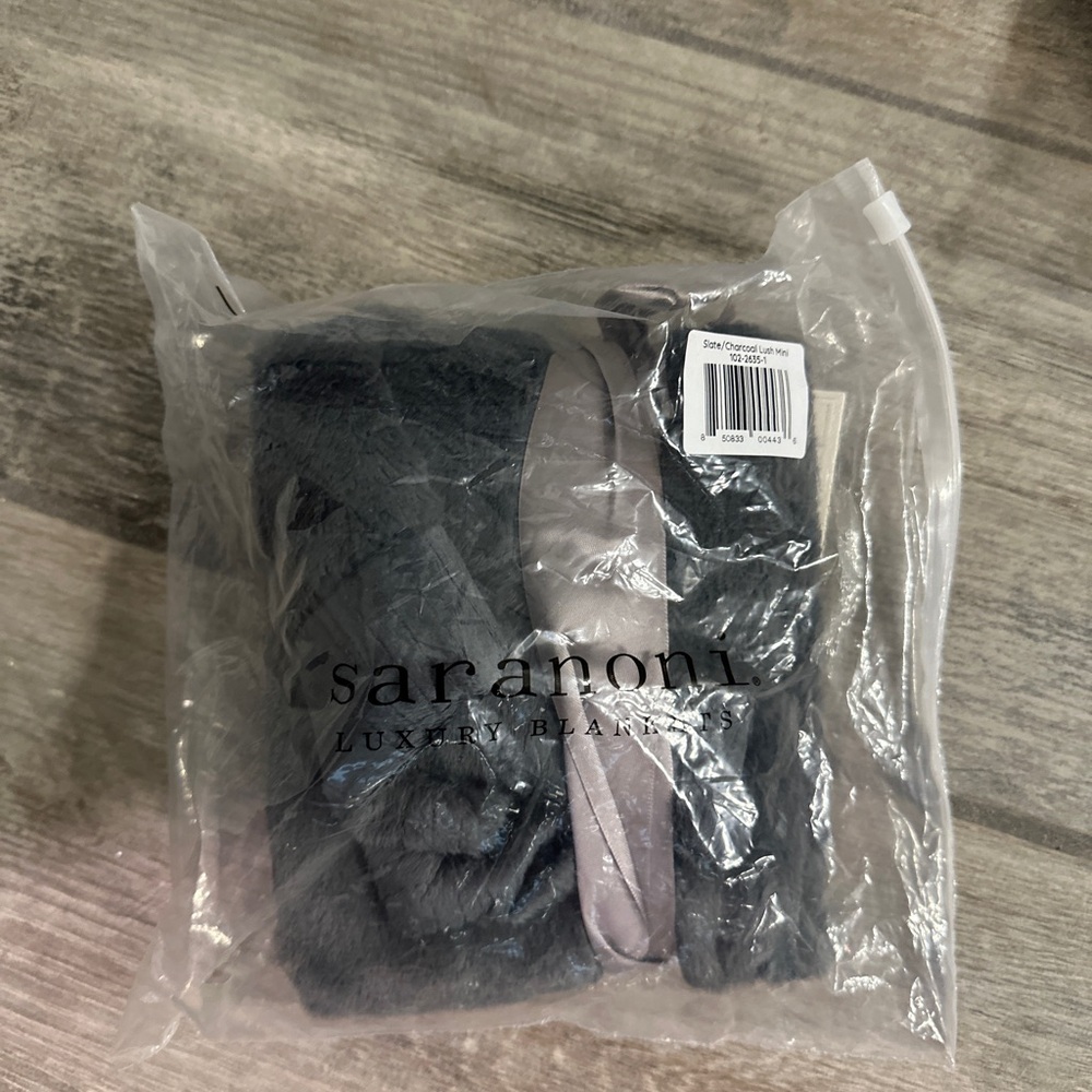 Saranoni Dark Blue Mini Lush Baby Blanket